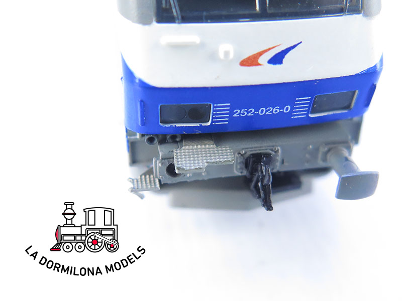 MM32 Escala N ARNOLD 2392 Locomotora Electrica 252 026-0 Grandes Lineas ARCO RENFE - OVP