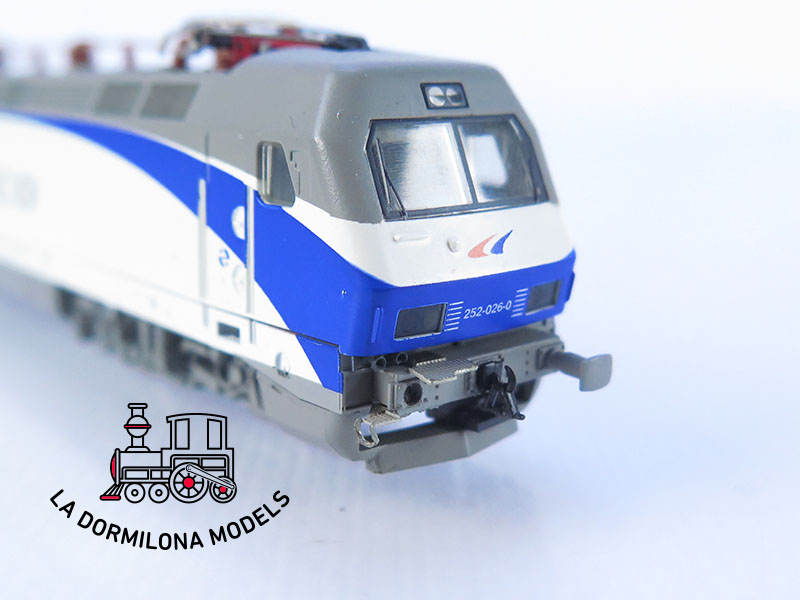 MM32 Escala N ARNOLD 2392 Locomotora Electrica 252 026-0 Grandes Lineas ARCO RENFE - OVP