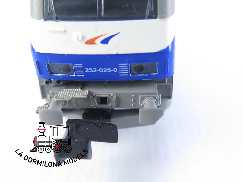 MM32 Escala N ARNOLD 2392 Locomotora Electrica 252 026-0 Grandes Lineas ARCO RENFE - OVP