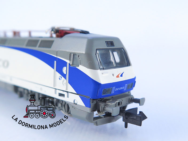MM32 Escala N ARNOLD 2392 Locomotora Electrica 252 026-0 Grandes Lineas ARCO RENFE - OVP