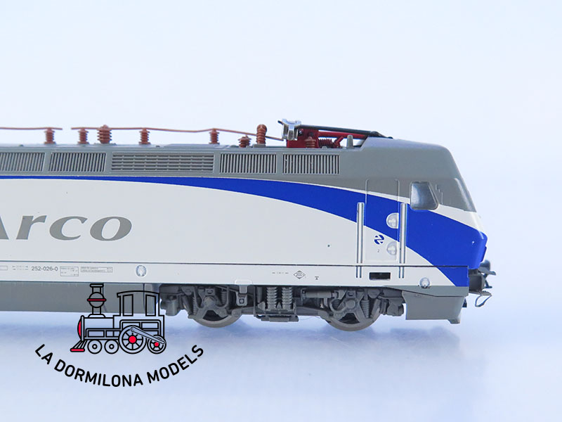 MM32 Escala N ARNOLD 2392 Locomotora Electrica 252 026-0 Grandes Lineas ARCO RENFE - OVP